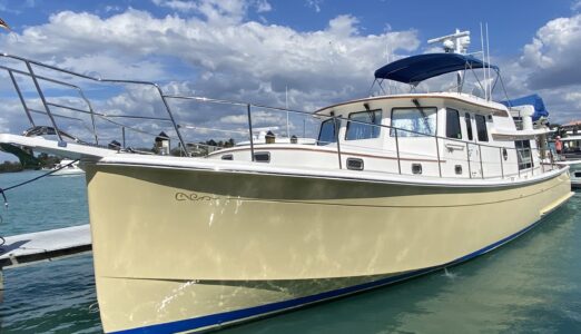 Regulus Port Bow Bright